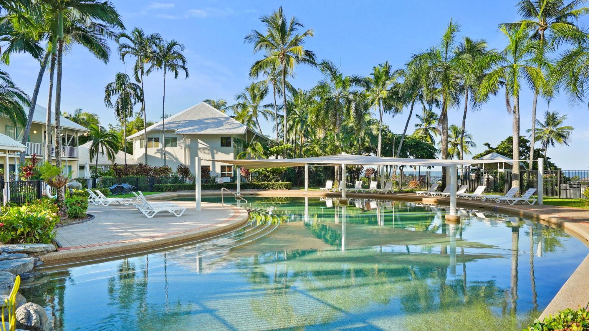 Coral Sands Beachfront Resort Триніті-Біч Екстер'єр фото